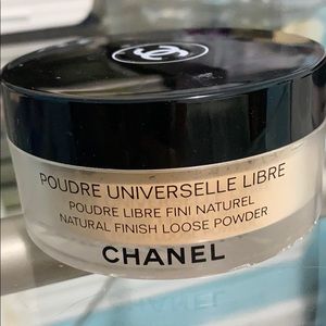 CHANEL Universal Translucent Powder 40 Beige